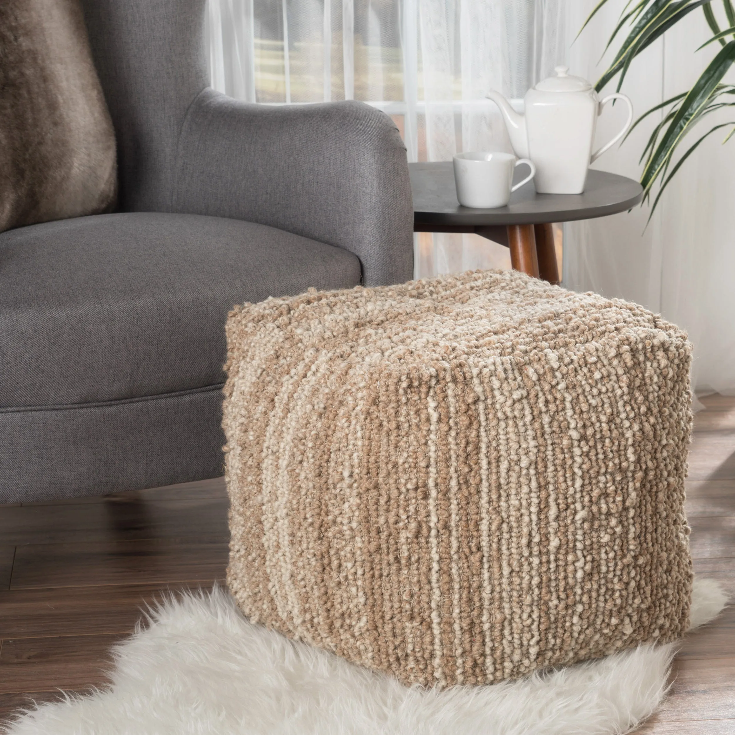 Beverly Pouf