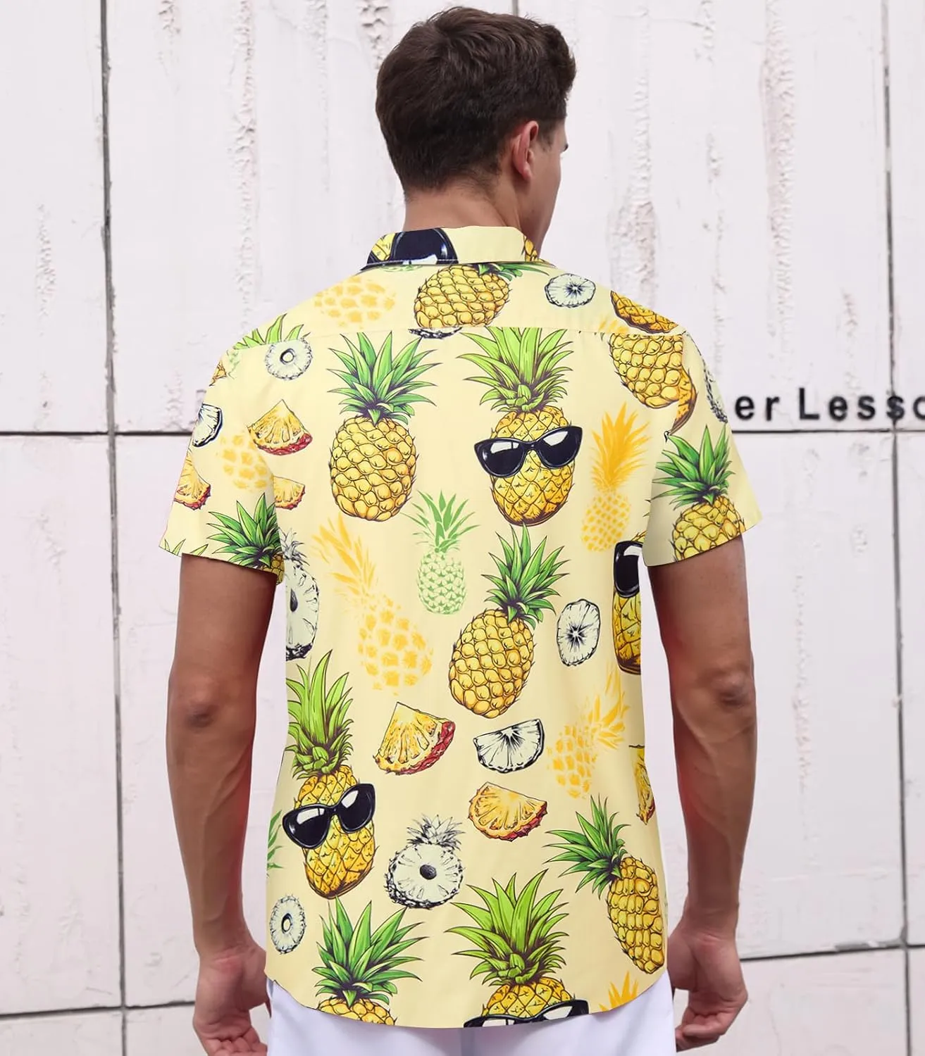 RAISEVERN Mens Hawaiian Shirt Casual Button Down Short Sleeve Tropical Beach Dress Shirt for Summer Holiday